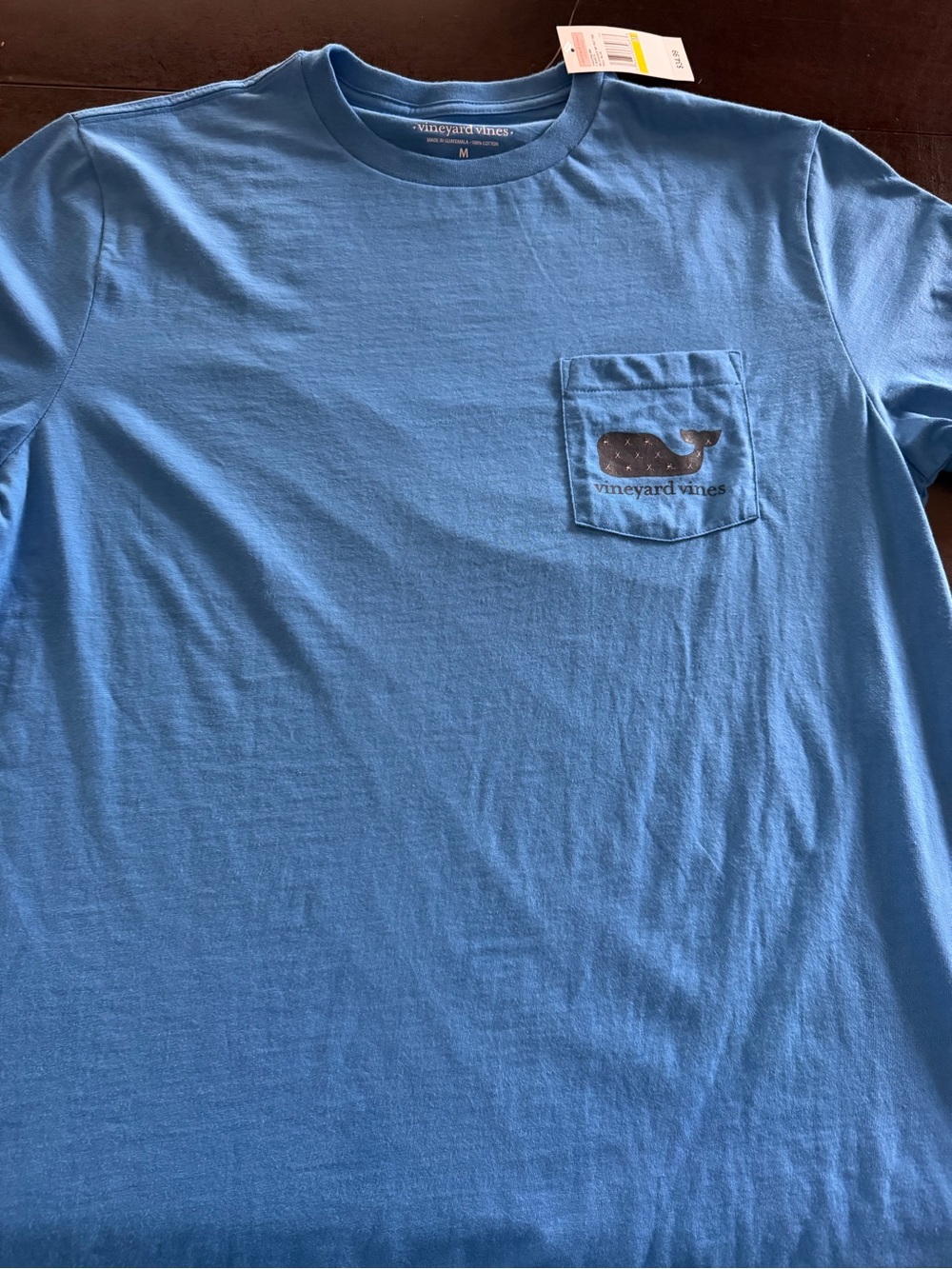 Vineyard Vines Hockey Short-Sleeve Pocket Tee in Light Blue with Whale Logo
